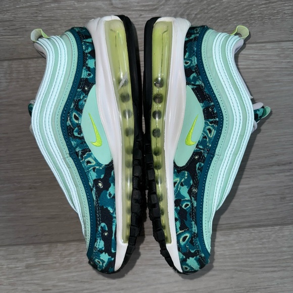 Nike Air Max 97 'Moth Camo' Women's Sneaker - Mint Foam/Volt-Barley - Size 7 - Picture 5 of 8